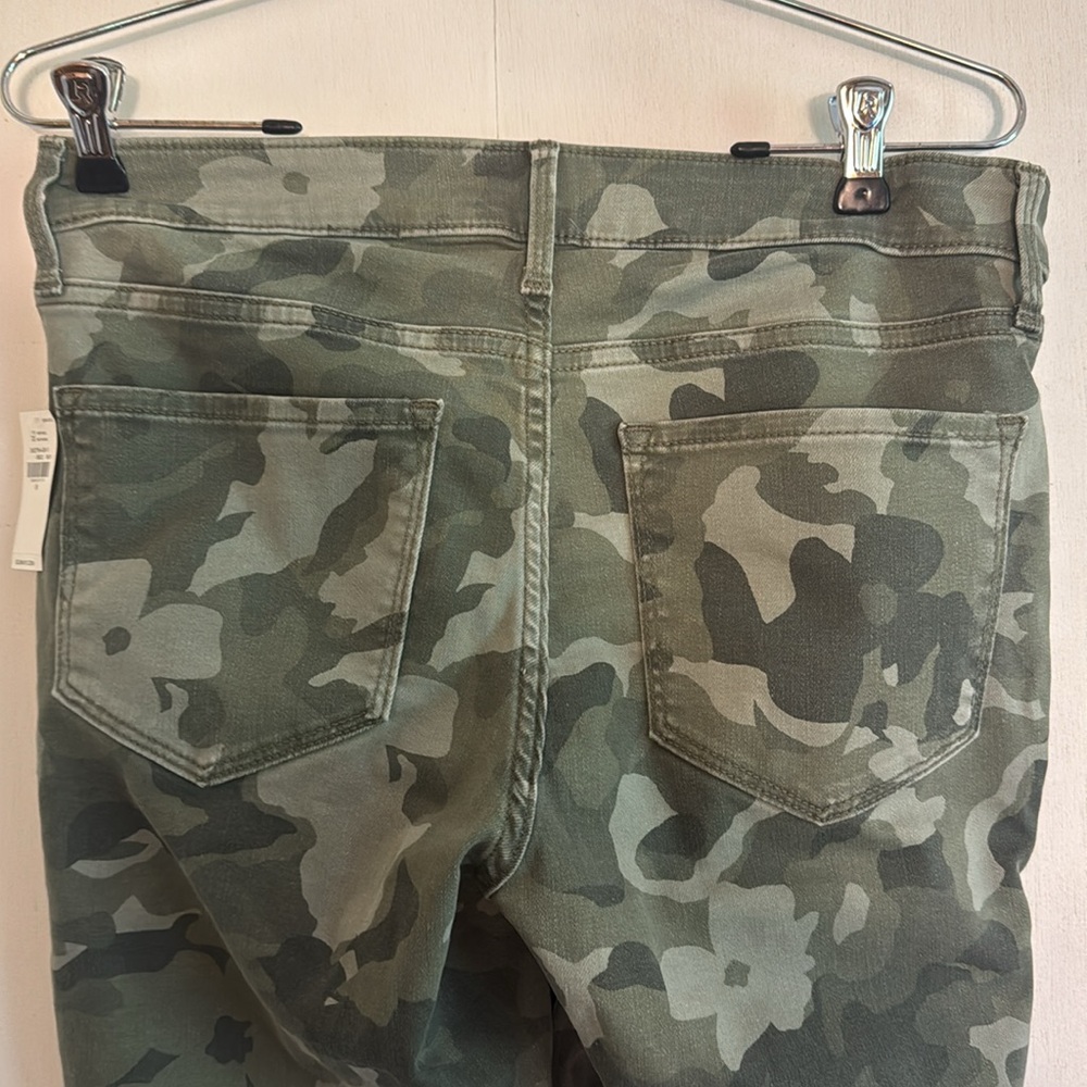 Camo pants great lightweight summer pants BN with tags Old Navy rockstar - Picture 5 of 8